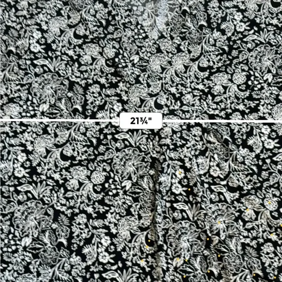 Lane Bryant Black & White Paisley V-Neck Top Size 18/20 - Picture 7 of 7